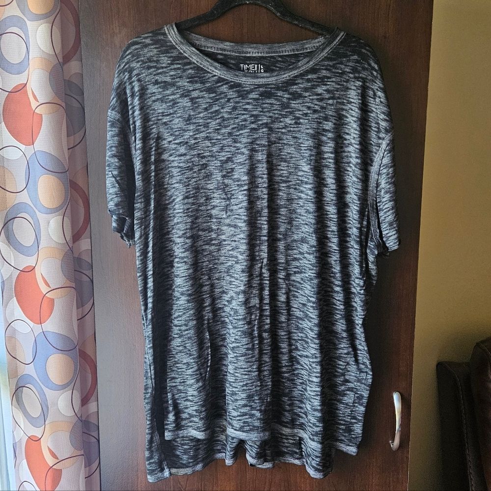 Time and Tru Women's Black and Gray Short Sleeve Top